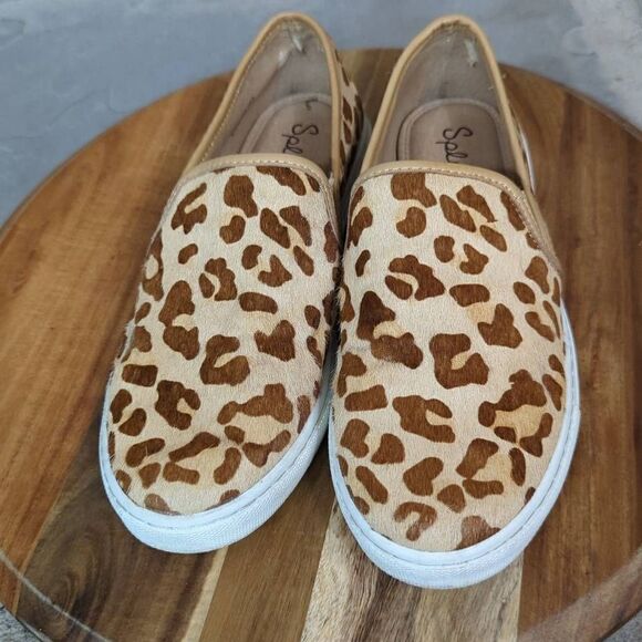 SPLENDID calf hair giraffe pattern‎ skater shoe woman's size 6.5 neutral slip on - Picture 2 of 12